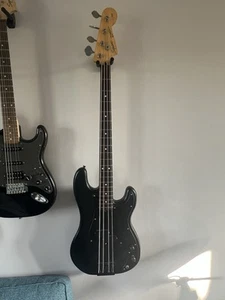 Japanese 1992 fender squire precision bass, badass bass bridge 3, EMG P pickups - Picture 1 of 6