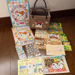 Lotto giocattoli e accessori rari collezione merchandise Hamtaro vintage - Foto 1 di 6