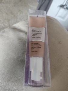 Revlon Vital Radiance Line Softening Makeup - Rehydrating SPF 15 Natural Beige - Picture 1 of 7