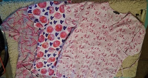Lot of 3 Scrub Tops Size 2X - Picture 1 of 4