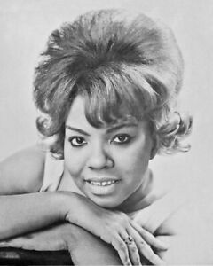 Soul and Pop Singer MARY WELLS Glossy 8x10 Photo Blues Print Motown Poster 
