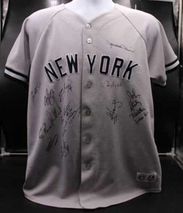 New York Yankees Signed Majestic Jersey Mariano Rivera +13 Auto D13192 - Picture 1 of 9