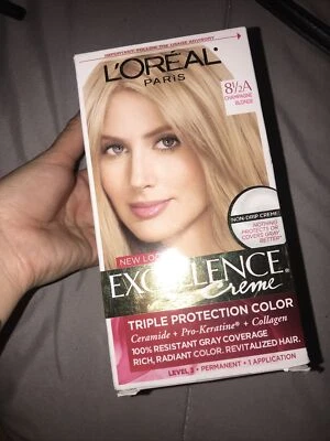 Color de cabello crema LOreal Excellence 8 1/2A rubio champán  Foto 1 de 4