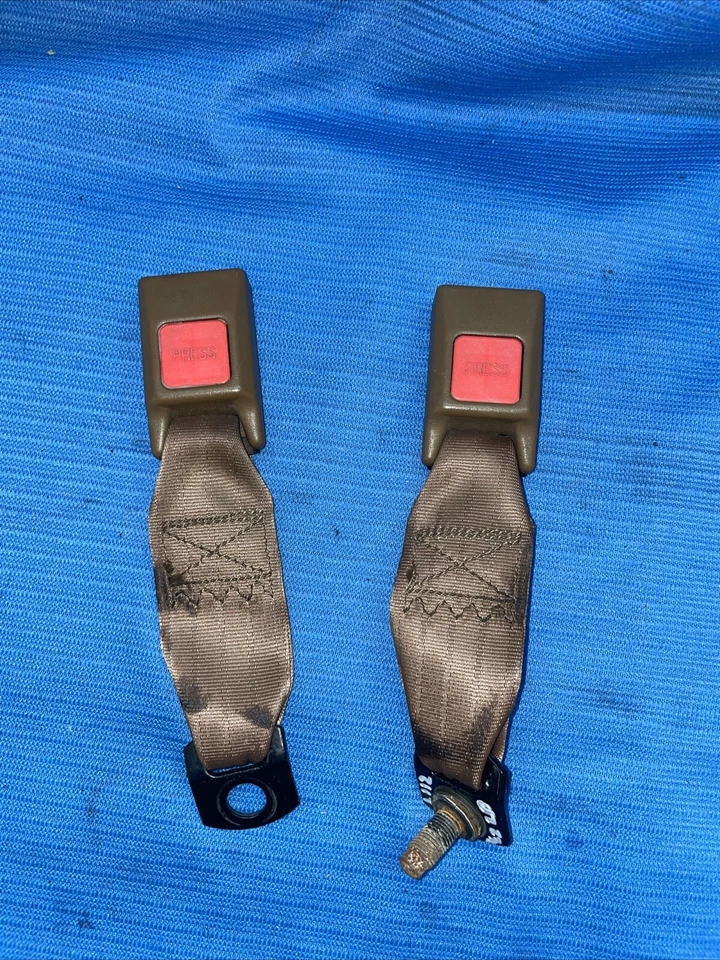 90-96 Nissan 300zx Z32 Rear Seat Belt Buckles  Tan Brown OEM Latch Buckle 2+2 - Image 1 of 4