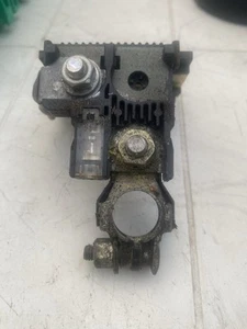 GENUINE SUZUKI SWIFT SPLASH / ALTO / SX4 MAIN BATTERY FUSE 36739-62J00 - Picture 1 of 3