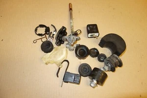 Suzuki TS125R TS 125R TSR125 1993 modelo varias piezas soportes grifo combustible repuestos - Imagen 1 de 11