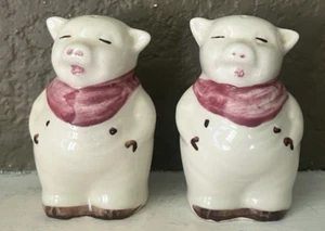 SHAWNEE POTTERY (OH 1937-1961) 3-inch PIGS SALT & PEPPER - Picture 1 of 6