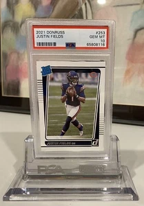 Justin Fields 2021 Donruss Rated Rookie #253 RC PSA 10 - Picture 1 of 1