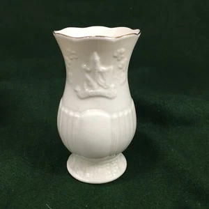 Jarrón Belleek Collector Society 2154 borde dorado Parian China NUEVO 4,25 x 2,25" - Imagen 1 de 6