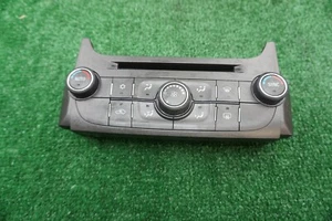 2013 2014 2015 CHEVROLET MAILBU AC Control OEM 22854788 - Bild 1 von 5
