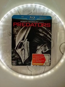 Predators - 2010 Robert Rodriguez Con Adrien Brody Blu Ray + Dvd Nuovo - Picture 1 of 2