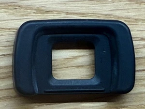 Olympus OEM Eyepiece Eyecup For E3 E30 E400 E410 E500 E510 E520 E620 - Picture 1 of 2
