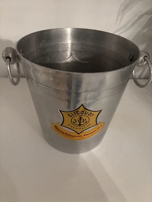  Veuve Clicquot Champagner Kühler in Silber Eis Flaschenkühler Eiseimer Rarität  - Bild 1 von 4