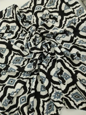 Black Gray Ikat Viscose Cotton Fabric by the Yard – Soft Drapey 150x100cm Foto 1 de 4