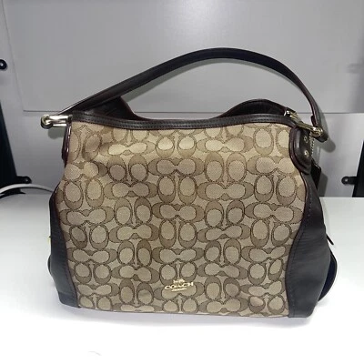 Bolso de hombro Coach Signature Logo Edie 31 57933 Foto 1 de 4