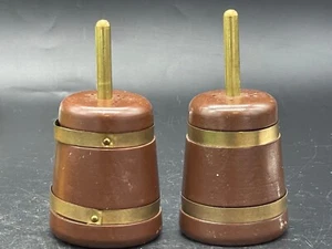 Scuotitore sale/pepe metà secolo, legno marrone, burro - Foto 1 di 7