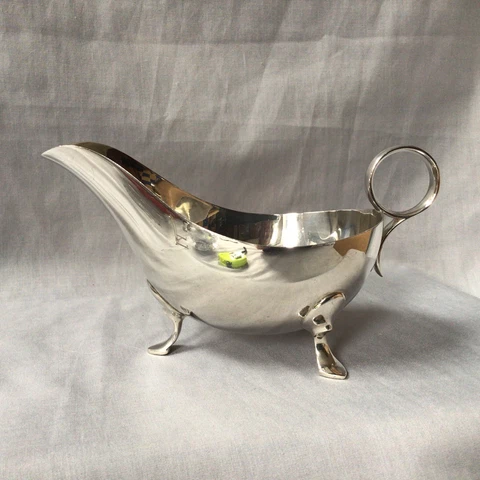 1943 Solid Silver Gravy / Sauce Boat On Three Feet By James Dixon & Sons. 245g Cover