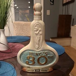 Jim Beam Vintage 1971 Bing's 30th Pro-Am Golf Tournament Whiskey Decanter EMPTY - Picture 1 of 6