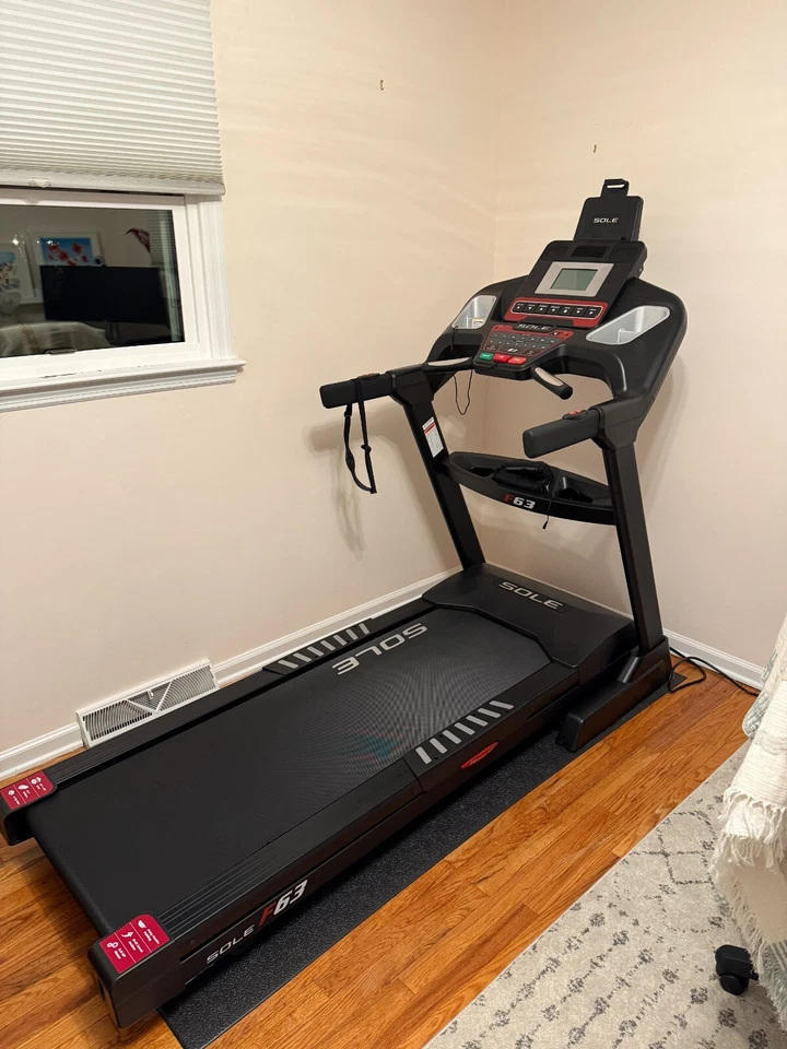 SOLE Fitness F63 Folding Treadmill with Equipment Mat - Image 1 of 4