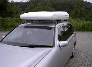 Flache Exklusive Grosse Breite Premium Dachbox aus GFK ALB 800 silber von MOBILA - Bild 1 von 2