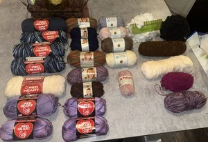 24 Ct Red Heart Yarn Martha Stewart Crafts, Vanna White Van His Choice Glamour  - Picture 1 of 9