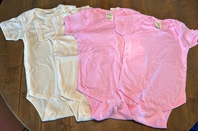 4 новых детских комбинезона на 12 месяцев от Rabbit Skins из 100% органического хлопка - Изображение 1 из 4