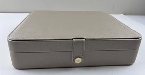 Großes Schmuckkästchen Organizer für Halsketten, Ringe, Ohrringe mit Spiegel und Druckknopf - Bild 1 von 11