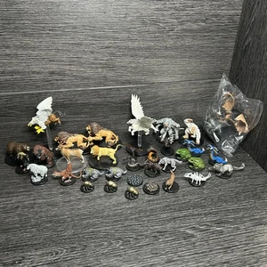Konvolut 34 Dungeons Miniaturen D&D - Bestien, Tiere, Wyvern, Pegasus, Hippogriff - Bild 1 von 3