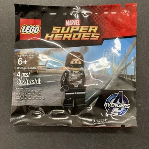 new LEGO Winter Soldier Minifigure 5002943 MARVEL Avengers BUCKY BARNES POLYBAG - Picture 1 of 2
