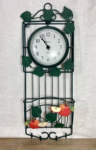Vintage INGRAHAM WALL CLOCK Metal Frame Apples and Ivy Leaves Country Farmhouse Cover