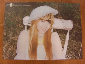 f(x) - Electric Shock (VICTORIA) [OFFICIAL] POSTER K-POP *NEW* FX - Picture 1 of 2