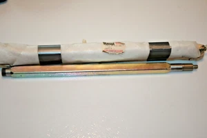 NOS YAMAHA SNOWMOBILE FRONT AXLE EC340 EXCELL 1984-86 8w6-w4751 8W6-47511 - Bild 1 von 4