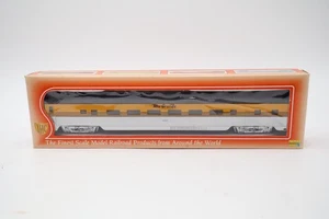 IHC HO Scale Rio Grande 1350 Smooth Side Passenger Car Premier Series New in Box - Picture 1 of 3