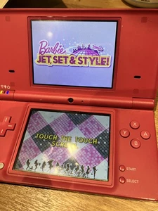 Console Nintendo DSi rosa con Barbie jet set e stile - perfettamente funzionante  - Foto 1 di 14