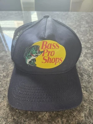 Bass Pro Shops Black Trucker Hat Front Logo Strapback Adjustable Cap Fishing - Изображение 1 из 4