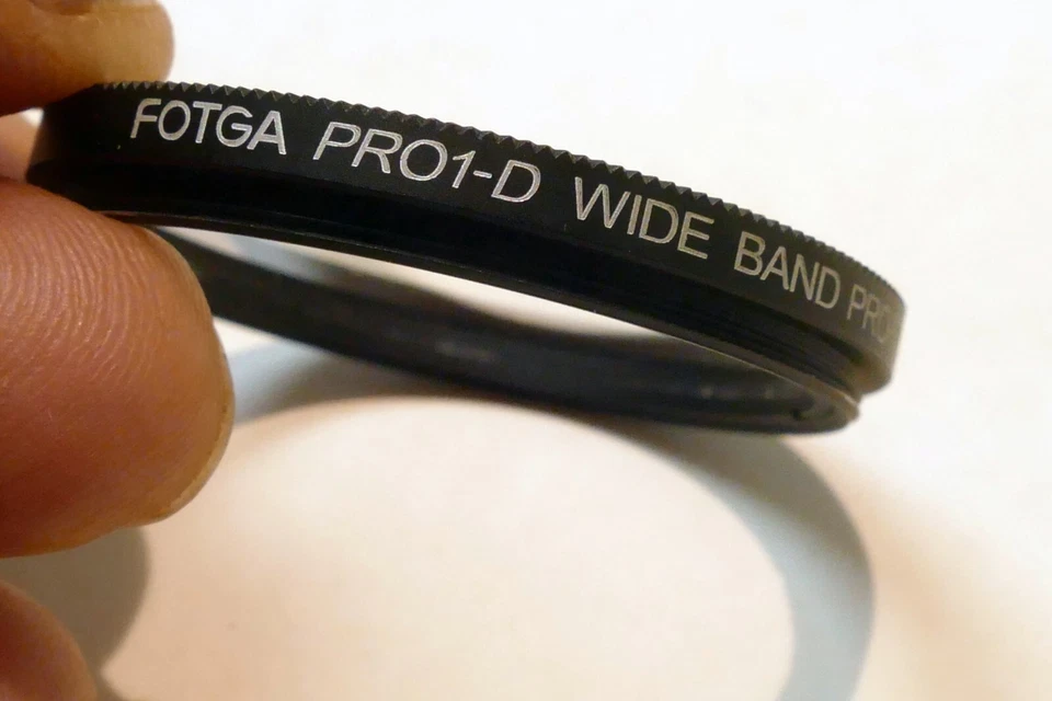 Fotga Pro1-D wide band 40.5mm UV Lens Filter wide angle low profile - Image 1 of 4