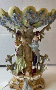 ANTIQUE 18th/ 19th c SITZENDORF DRESDEN GERMAN PORCELAIN VASE CENTERPIECE 10” - Picture 1 of 24