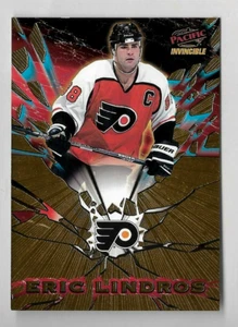 ERIC LINDROS 1997 PACIFIC PARAMOUNT SCHEDA INSERTO INVINCIBILE #25 VOLANTINI HOF - Foto 1 di 2