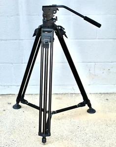 CARTONI VIDEO CINE TRIPOD WITH ACTION PRO AP01613 FLUID HEAD & CARRYING CASE - Picture 1 of 8