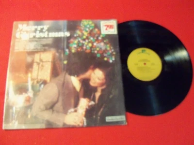 VARIOUS ARTIST HOLIDAY LP "COUNTRY STYLE CHRISTMAS" ON CLASSIC VINTAGE VINYL! - Image 1 of 4