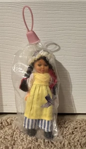 Frankreich Vintage 60er Puppen aus aller Welt Schlafaugen Made In Hong Kong  - Bild 1 von 3