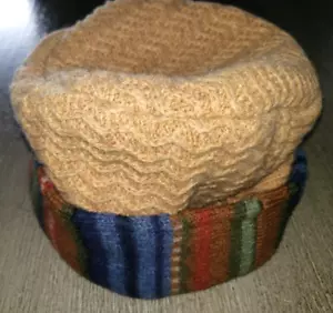 womens FLEECE TRIM DARK TAN KNIT HAT ROUND one size fits most - Picture 1 of 1