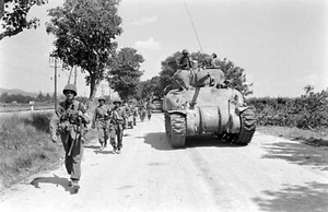 World War Two WWII Photo US Army 3rd Infantry Division Sherman Southern France - Picture 1 of 1