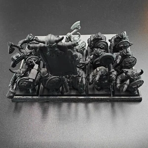 Warhammer Dwarfs Warriors Regiment Undercoated 6th Edition 2004 - Picture 1 of 23