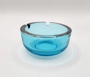 Vintage Aschenbecher rund türkis Glas blau Mid Century Modern  - Bild 1 von 7