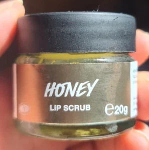 Honey Lip Scrub Lush 25g ~ Brand New! - Picture 1 of 4