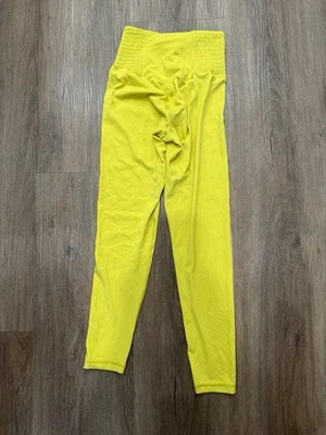 Леггинсы Offline от Aerie Real Me размер Small желтые 7/8 со сборками на талии высокая посадка - Изображение 1 из 4