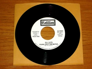 PROMO SOUL/JAZZ 45 RPM - YOUNG HOLT UNLIMITED - COTILLION 44160 - "OH GIRL" - Picture 1 of 2