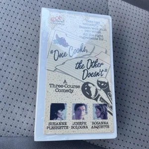 SEALED NEW suzanne pleshette ONE COOKS THE OTHER DOESN'T joseph VHS VIDEOTAPE - Foto 1 di 4