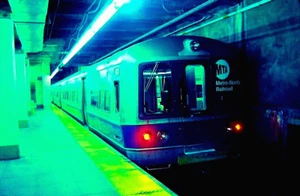 ORIGINAL KODACHROME SLIDE METRO-NORTH RR M-1A #8295 GRAND CENTRAL JULY 10, 2001 - Picture 1 of 1
